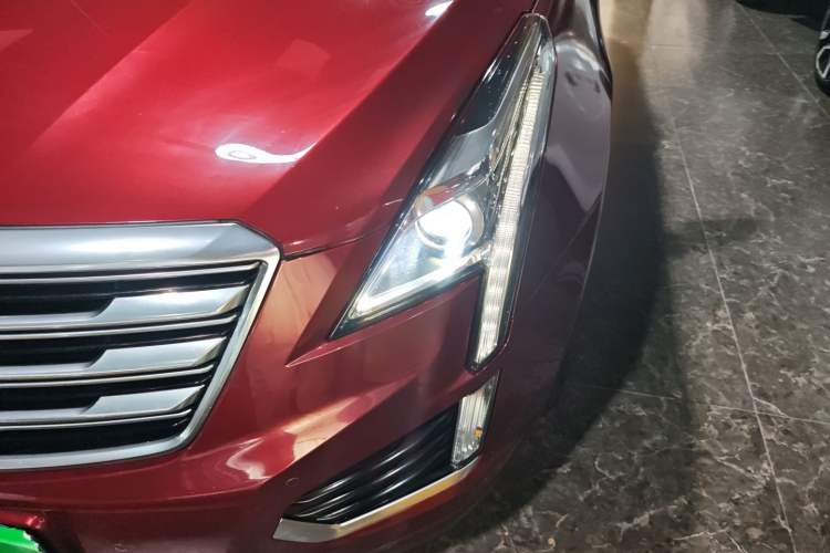 Used Cadillac XT5 2018 25T Luxury Model
