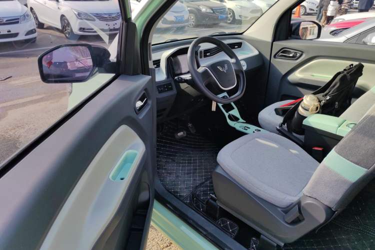 Used Wuling Hongguang MINIEV 2022 Macaron Premium Model – Lithium Iron Phosphate
