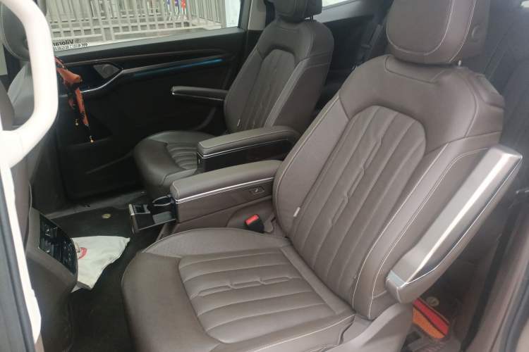 Used Volkswagen Viloran 2020 330TSI Luxury Edition