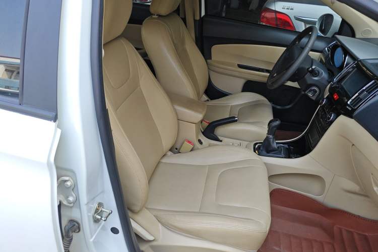 Used Chery E3 2013 1.5L Manual ZhiShang Model