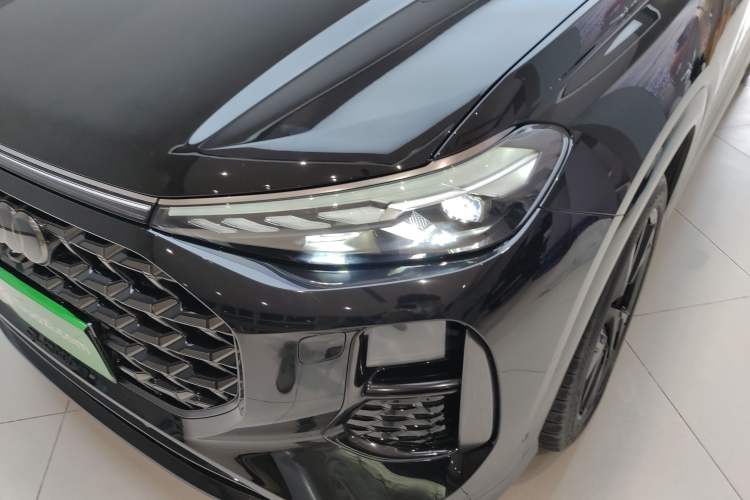 Used Audi Q6 2024 45 TFSI quattro Black Warrior Edition 6 Seats