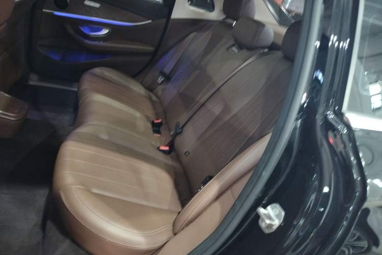 Used Mercedes-Benz E-Class 2022 Revised Version E 300 L Fashion Edition
