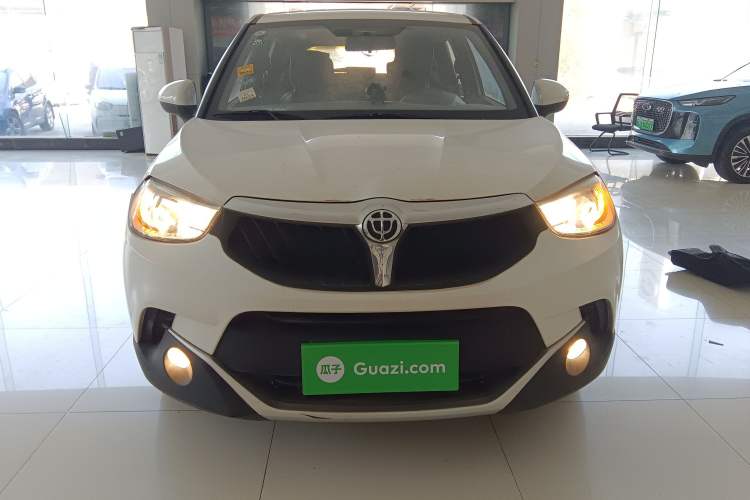 Used Brilliance V3 2015 1.5L Manual Elite Model
