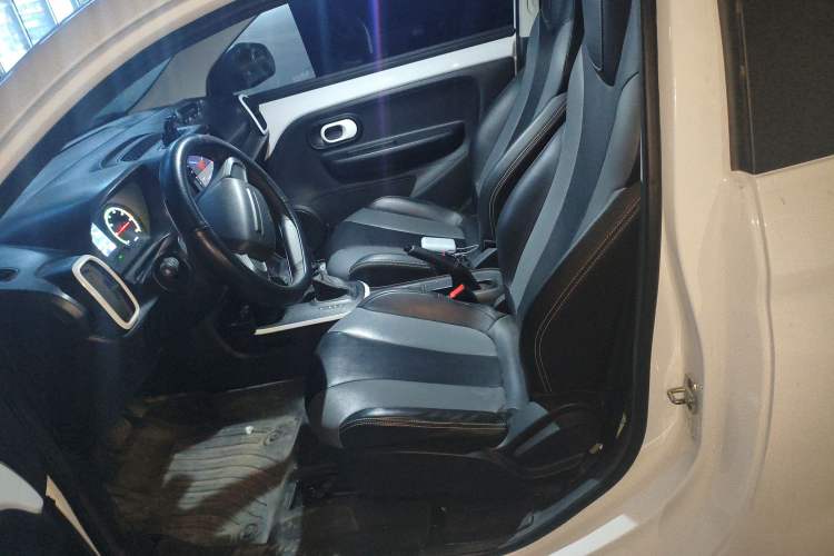 Used Roewe Clever 2022 311km QiQi BoBo Edition