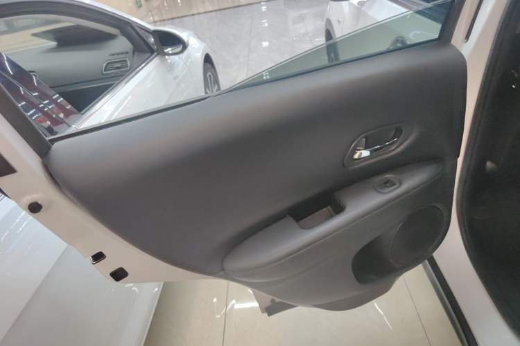 Used Honda XR-V 2017 1.8L EXi CVT Comfort Version
