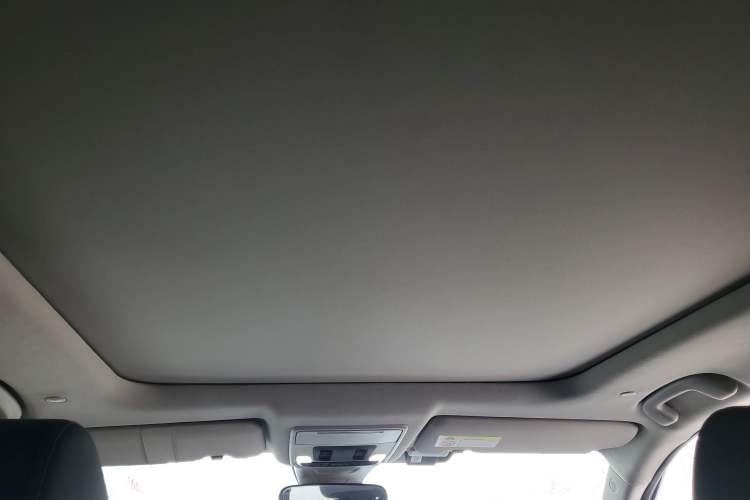 Used Honda Breeze 2023 240TURBO Two-Wheel-Drive Luxury PRO 7-Seater