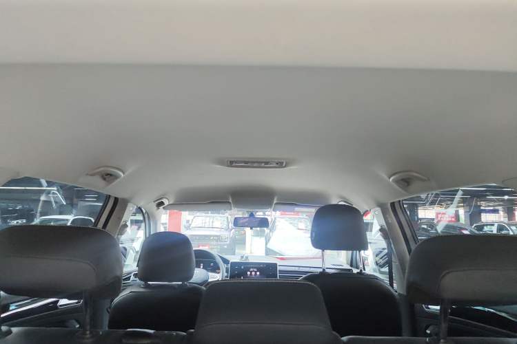 Used Volkswagen Tiguan L 2022 330TSI Automatic Two-Wheel Drive Comfort Edition
