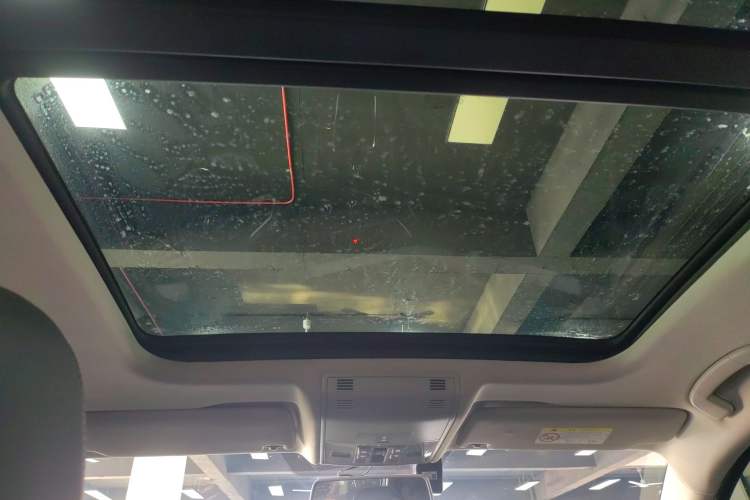 Used Volkswagen Sagitar 2023 300TSI DSG Flyover Edition
