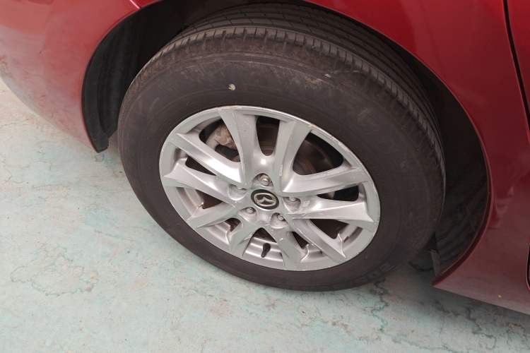 Used Mazda Mazda 3 Axela 2014 Sedan 1.5L Automatic Luxury Model
