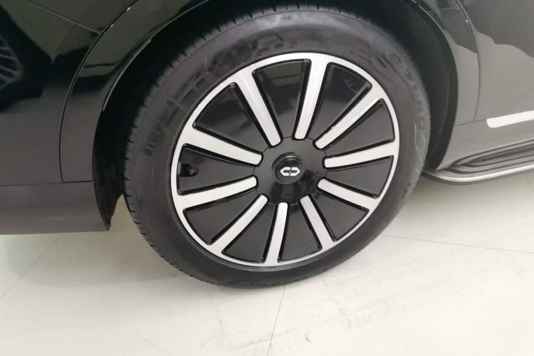 Used Hima AITO M9 2024 Range-Extended Ultra Version 42 kWh 6-Seater Model
