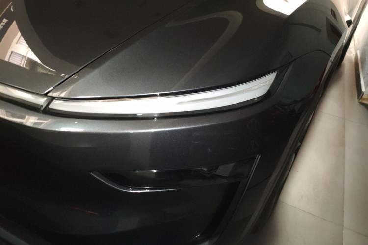 Used Tesla Model Y 2025 Rear-Wheel Drive First Edition