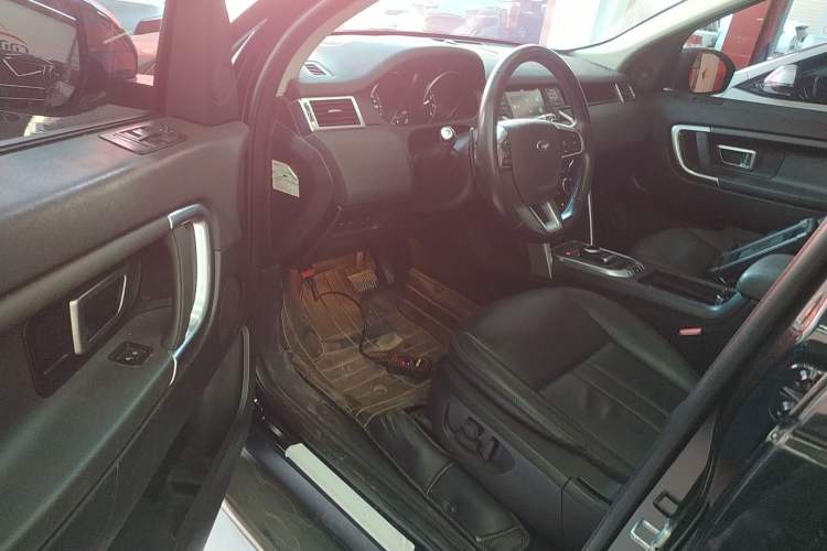 Used Land Rover Discovery Sport 2018 240 PS SE Version
