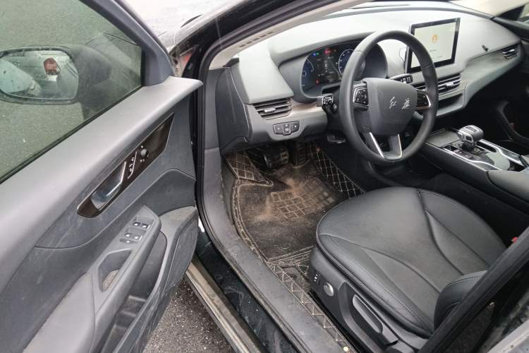 Used Hongqi E-QM5 2021 Charging Version Flagship Edition
