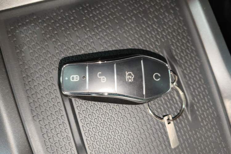 Used BYD Yuan UP 2024 401 km Active Version