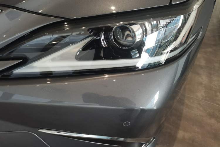Used Lexus ES 2020 200 Excellence Edition