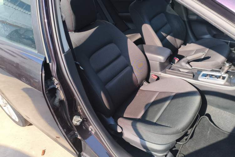 Used Mazda Mazda 6 2015 2.0L Automatic Classic Version
