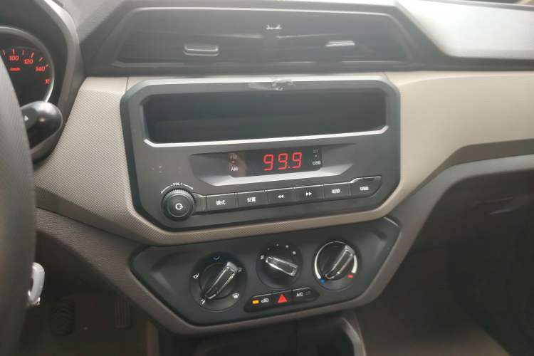 Used Wuling Hongguang 2018 1.5L S Standard Version L2B
