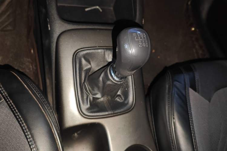 Used Kia K3 2015 1.6L Manual GL
