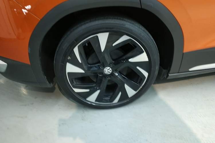 Used Volkswagen ID.6 CROZZ 2021 Long-Range PURE+ Edition