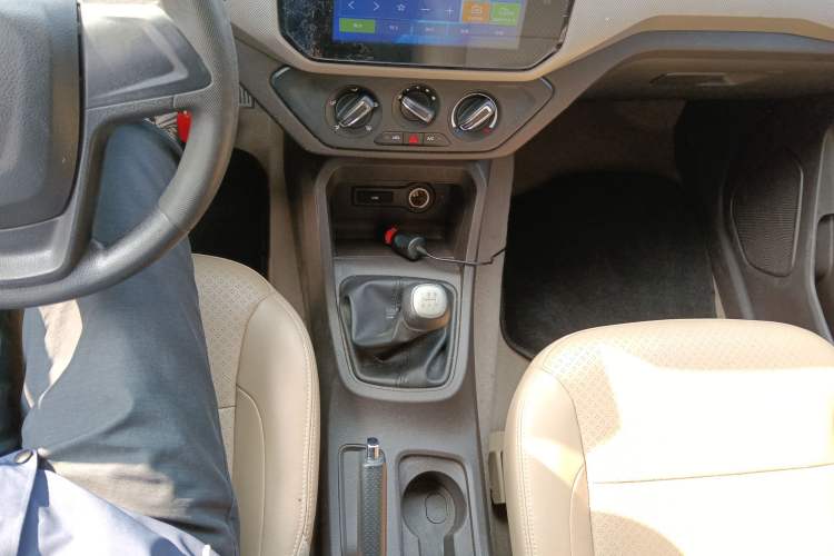 Used Wuling Hongguang 2018 1.5L S Comfort Model L2B
