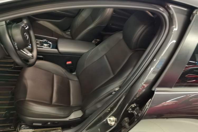 Used Mazda Mazda 3 Axela 2021 2.0L Automatic Zhi Rui Edition
