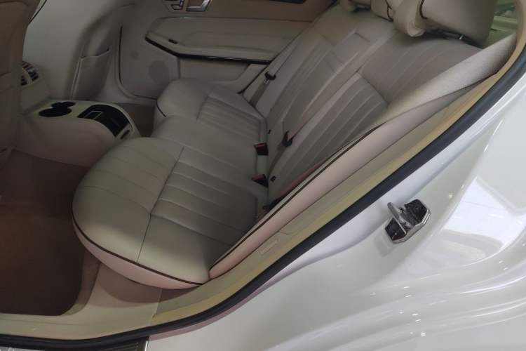 Used Mercedes-Benz E-Class 2015 E 260 L Sport Edition
