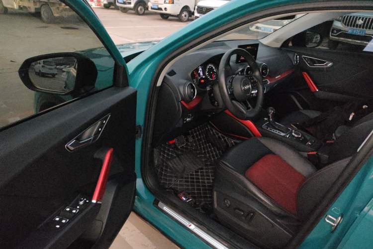 Used Audi Q2L 2018 35 TFSI Fashion Dynamic Version China V Emission Standard
