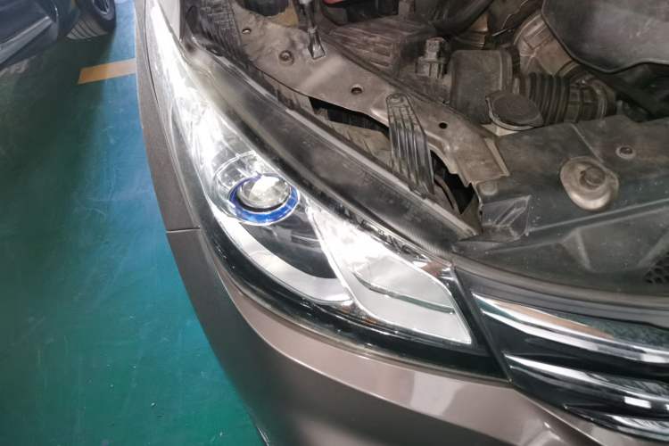 Used SAIC MAXUS G10 2021 2.0T Automatic Elite Edition Diesel 7-Seater
