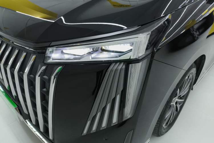 Used GAC Trumpchi M8 2024 Master Series 400T Prestige Edition
