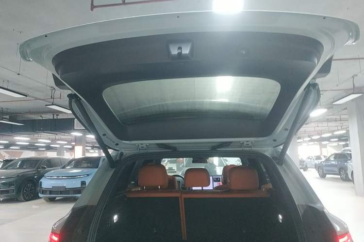 Used Li Auto L6 2025 Pro Smart Refresh Edition
