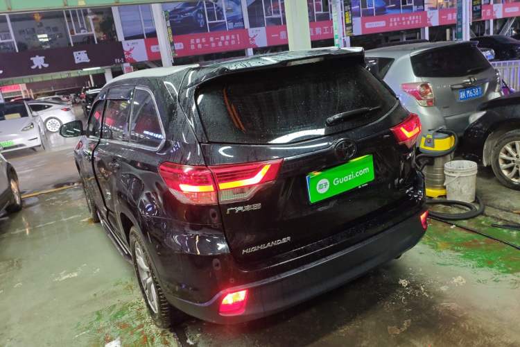 Used Toyota Highlander 2018 2.0T Four-Wheel Drive Elite Edition 7 Seats China VI Standard
