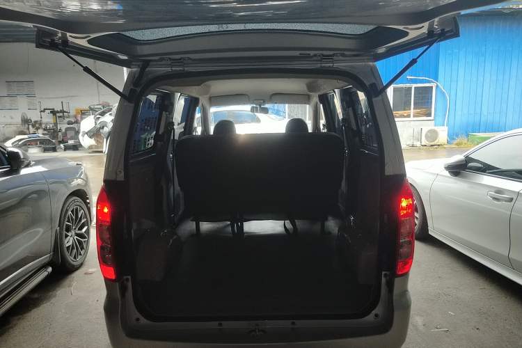 Used Wuling Hongguang V 2022 1.5L Jingqu Edition Electric-Assist LAR
