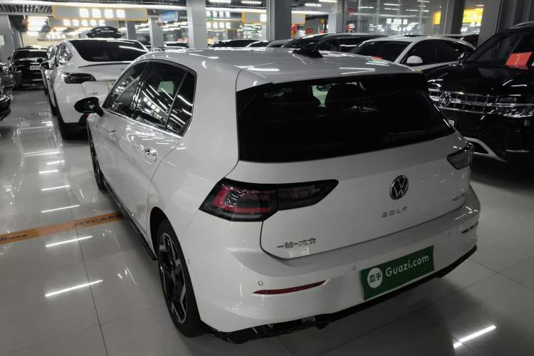 Used Volkswagen Golf 2025 300TSI R-Line