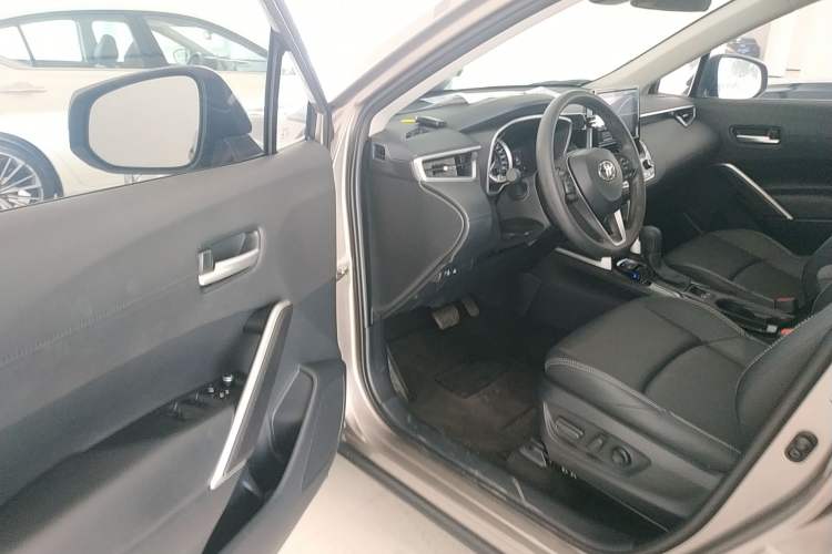 Used Toyota FRONTLANDER 2022 2.0L CVT Luxury Edition
