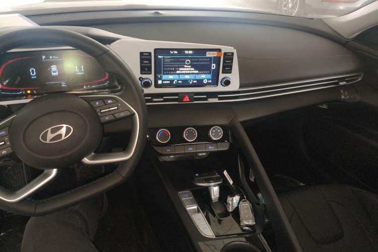 Used Hyundai Elantra 2023 1.5L CVT GLX Elite Edition
