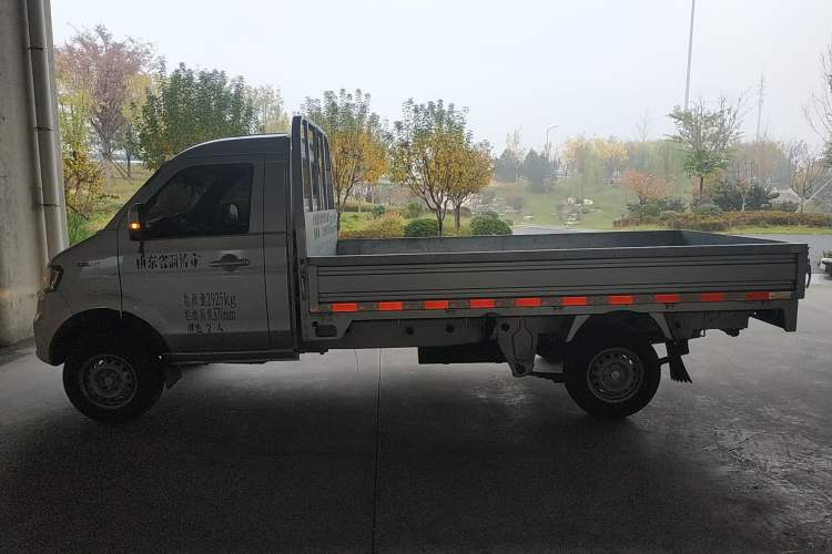 Used Jinbei Gold Card S3 2022 1.6L Flatbed Truck Standard Version 3.2 Meters SWD16MS