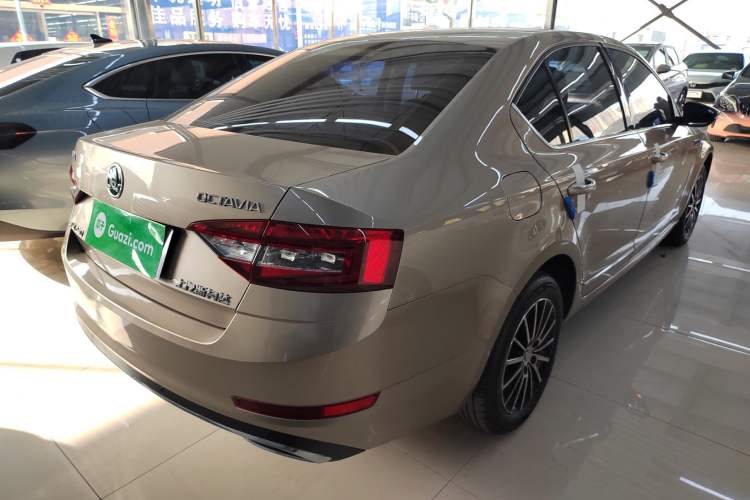 Used Skoda Octavia 2019 TSI230 DSG Luxury Edition