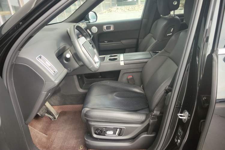 Used Li Auto L8 2024 PRO Model
