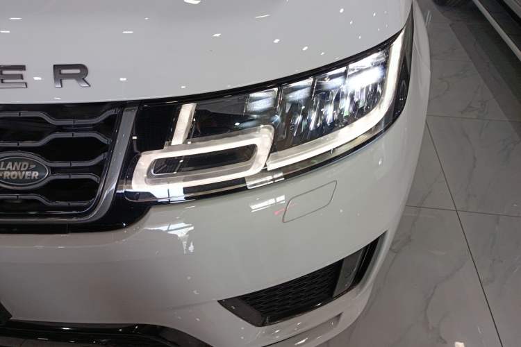 Used Land Rover Range Rover Sport 2020 3.0 L6 HSE DYNAMIC
