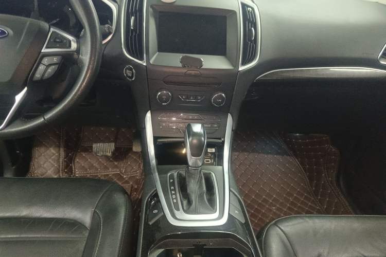 Used Ford Edge 2018 EcoBoost 245 Two-Wheel-Drive Titanium 7-Seater China VI Standard
