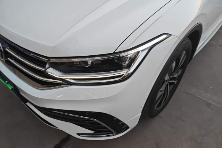 Used Volkswagen Tiguan L 2024 330TSI Automatic Two-Wheel Drive R-Line Enhanced Edition