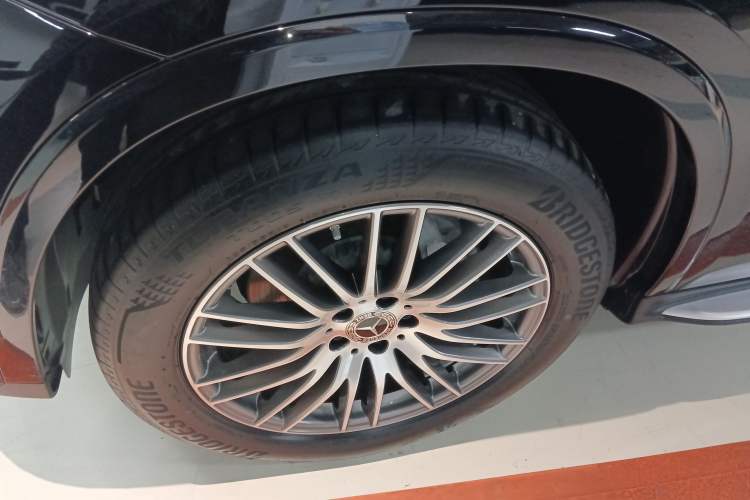 Used Mercedes-Benz GLC 2023 GLC 300 L 4MATIC Dynamic Edition 5-seater