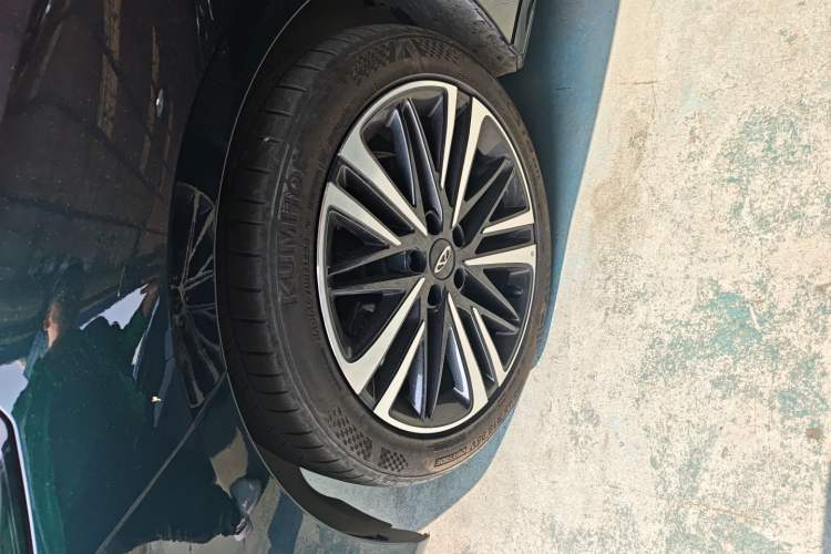 Used Chery Arrizo 8 2023 High-Performance Edition 2.0T DCT Powerfully Equipped
