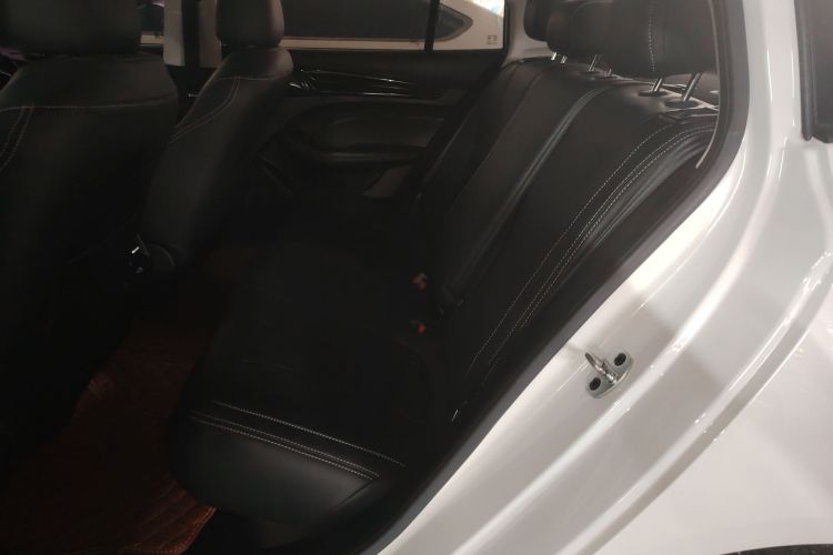 Used Roewe i5 2021 1.5L CVT Platinum Edition