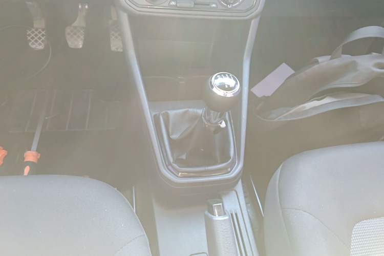 Used Volkswagen Jetta 2017 1.5L Manual Fashion Edition