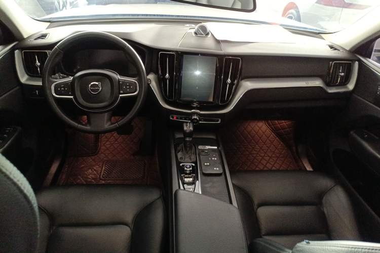 Used Volvo XC60 2018 T5 4x4 Zhiyi Edition
