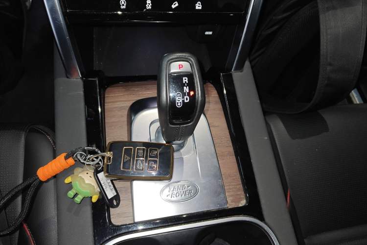 Used Land Rover Discovery Sport 2020 249 PS R-Dynamic Performance Edition