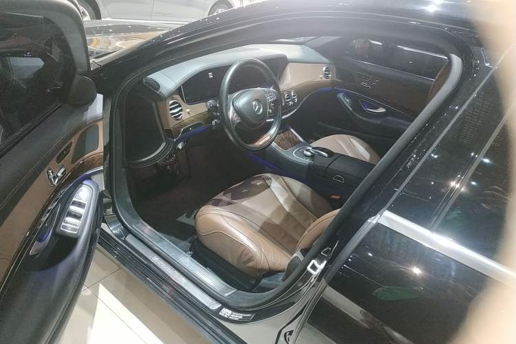 Used Mercedes-Benz S-Class 2017 S 320 L Business Model
