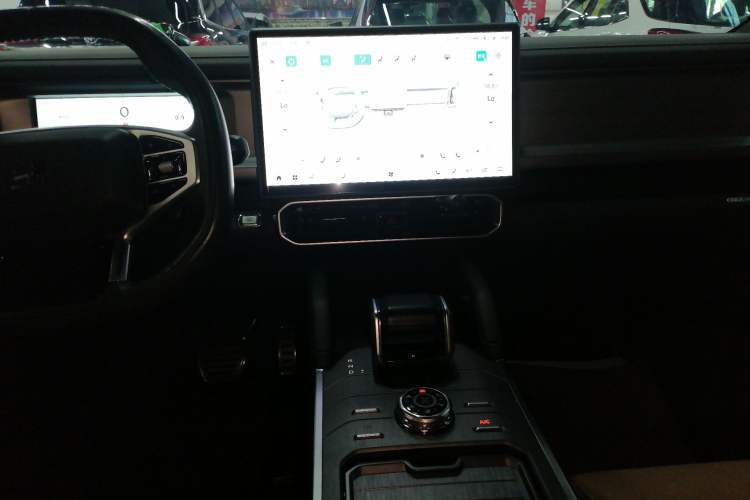 Used JETOUR Traveler 2023 2.0T All-Wheel Drive CrossPRO+
