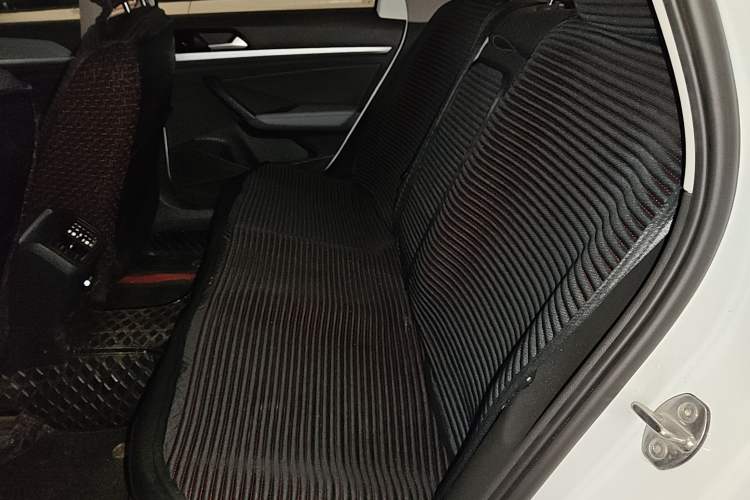 Used Volkswagen Lavida 2023 300TSI DSG Full-Comfort Edition
